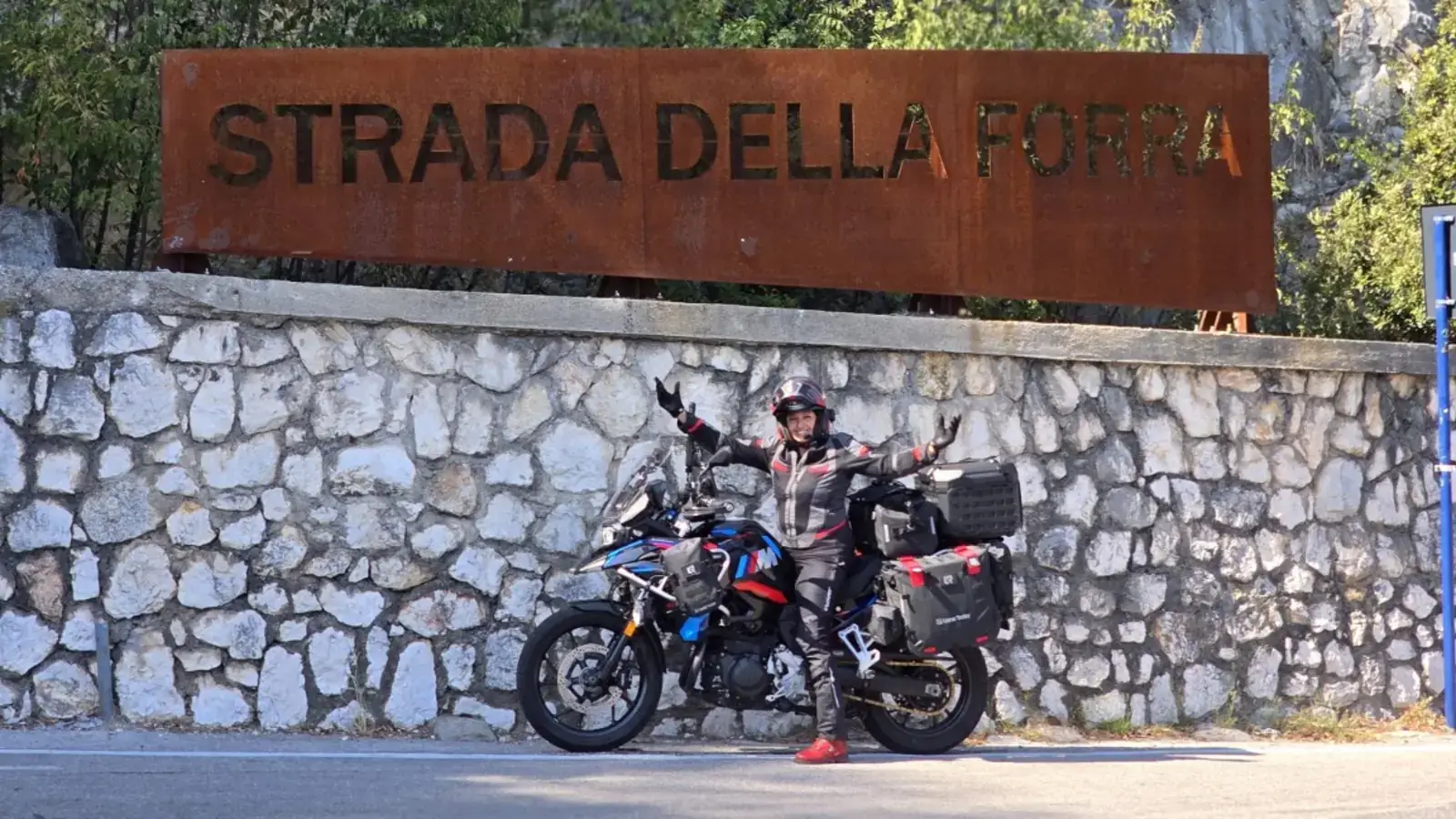 Strada della Forra in moto: 6 km dentro la roccia